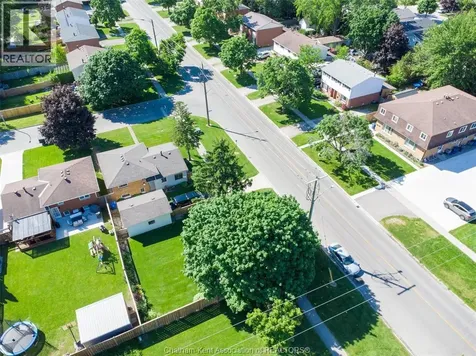 3 Goldmere Drive Chatham ON N7M 5R3