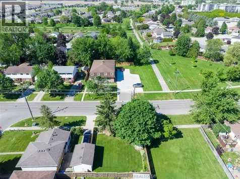 3 Goldmere Drive Chatham ON N7M 5R3