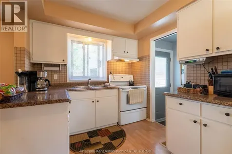 3 Goldmere Drive Chatham ON N7M 5R3