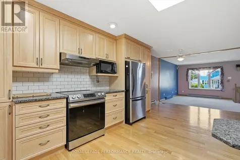 501 Champlain Street Hawkesbury ON K6A 2C3