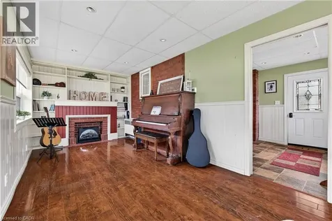 30 Mill Street East Milverton ON N0K 1M0