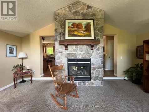 14 Frederick Street South Bruce Peninsula ON N0H 2G0
