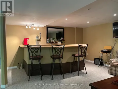 14 Frederick Street South Bruce Peninsula ON N0H 2G0