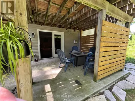 14 Frederick Street South Bruce Peninsula ON N0H 2G0