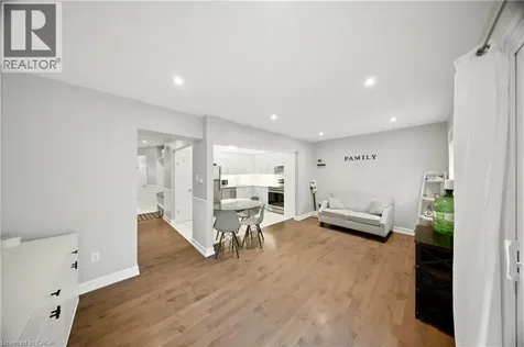 33 Tara Park Crescent Brampton ON L6V 3E3