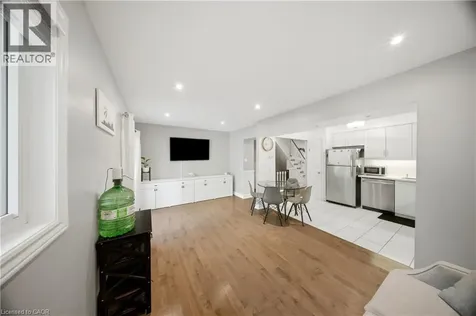 33 Tara Park Crescent Brampton ON L6V 3E3