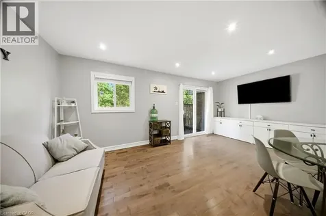 33 Tara Park Crescent Brampton ON L6V 3E3