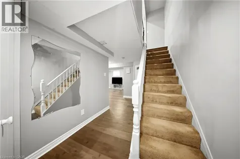 33 Tara Park Crescent Brampton ON L6V 3E3
