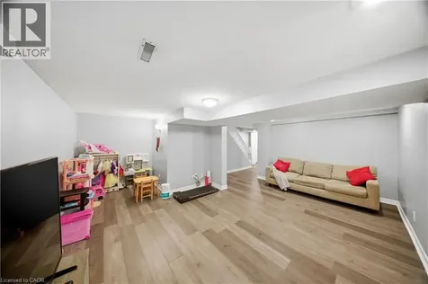 33 Tara Park Crescent Brampton ON L6V 3E3