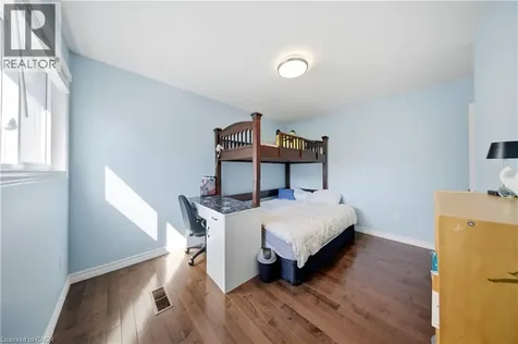 33 Tara Park Crescent Brampton ON L6V 3E3