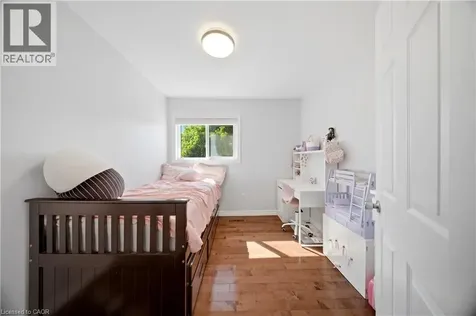 33 Tara Park Crescent Brampton ON L6V 3E3