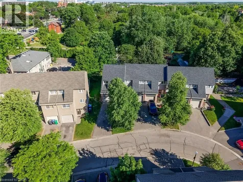33 Tara Park Crescent Brampton ON L6V 3E3