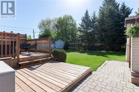 582 Westmount Avenue Sudbury ON P3A 1B4