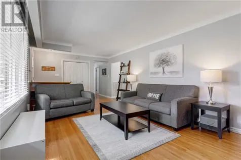 582 Westmount Avenue Sudbury ON P3A 1B4