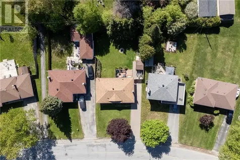 582 Westmount Avenue Sudbury ON P3A 1B4