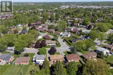 582 Westmount Avenue Sudbury ON P3A 1B4