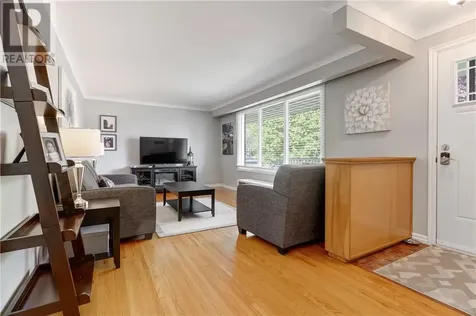 582 Westmount Avenue Sudbury ON P3A 1B4
