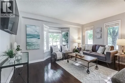 1749 Creek Way Burlington ON L7L 7E1