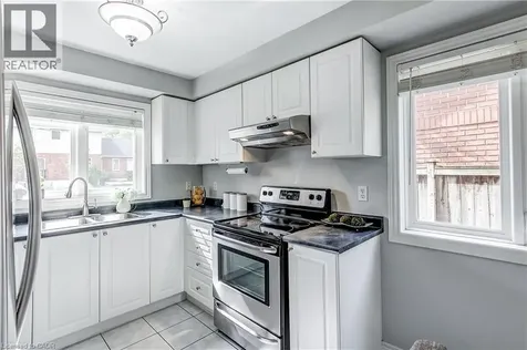 1749 Creek Way Burlington ON L7L 7E1