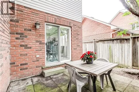 1749 Creek Way Burlington ON L7L 7E1