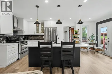4566 Cedarbrook Lane Beamsville ON L0R 1B5