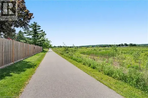 4566 Cedarbrook Lane Beamsville ON L0R 1B5