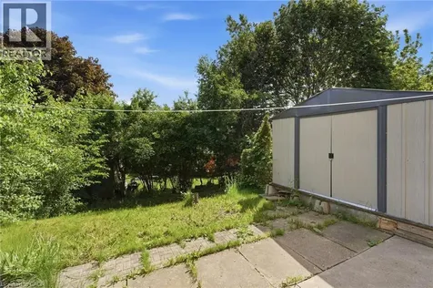 126 Dinison Crescent Kitchener ON N2E 2V2