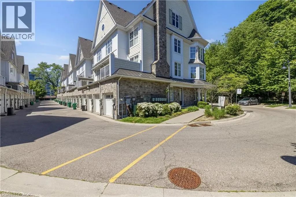 1011 Deta Road Mississauga ON L5E 0A2