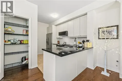 1011 Deta Road Mississauga ON L5E 0A2