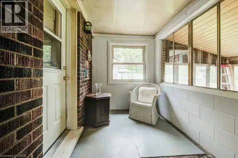 24 Belmont Avenue East Kitchener ON N2M 4B9