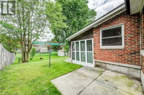 24 Belmont Avenue East Kitchener ON N2M 4B9