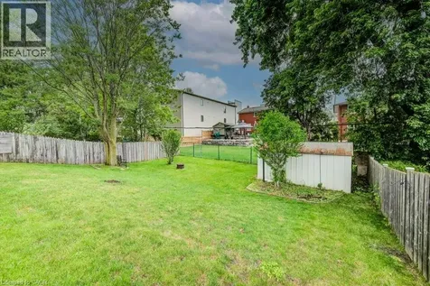 24 Belmont Avenue East Kitchener ON N2M 4B9
