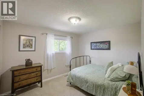 57 Robertson Crescent Kitchener ON N2R 1E2