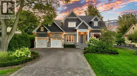 647 Cedar Avenue Burlington ON L7T 2R4