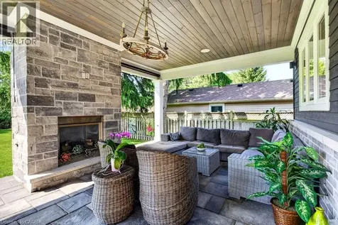 647 Cedar Avenue Burlington ON L7T 2R4