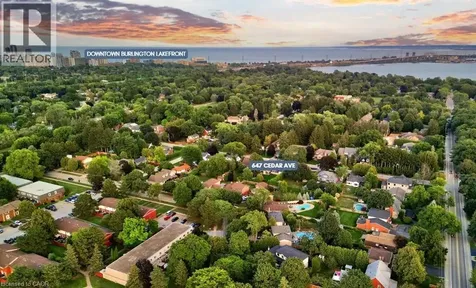 647 Cedar Avenue Burlington ON L7T 2R4