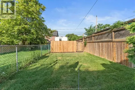 1263 Monmouth Windsor ON N8Y 3M2