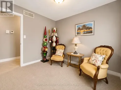 287 Evergreen Trail Petrolia ON N0N 1R0