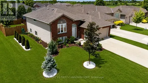 287 Evergreen Trail Petrolia ON N0N 1R0