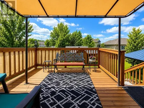 287 Evergreen Trail Petrolia ON N0N 1R0