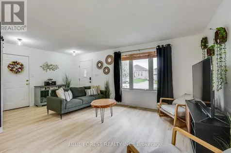 3 Meadowvale Drive St. Thomas ON N5P 4P1