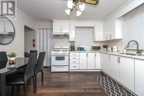 27 Peel Street Penetanguishene ON L9M 1A5