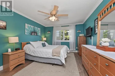 1528 Brookmill Lane Ottawa ON K1B 5G4