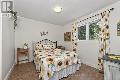 1528 Brookmill Lane Ottawa ON K1B 5G4