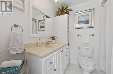 1528 Brookmill Lane Ottawa ON K1B 5G4