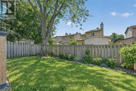 1528 Brookmill Lane Ottawa ON K1B 5G4