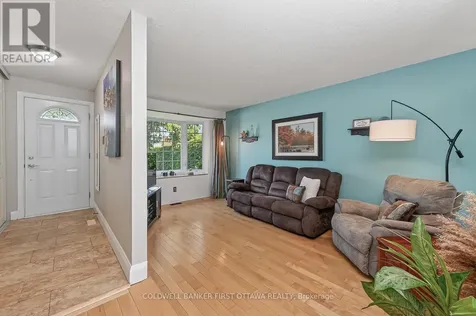 1528 Brookmill Lane Ottawa ON K1B 5G4