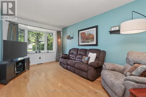 1528 Brookmill Lane Ottawa ON K1B 5G4