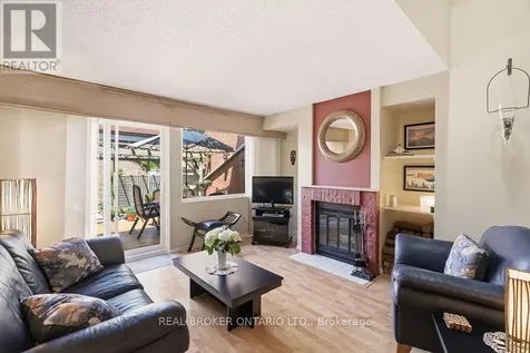 255 Bruyere Street Ottawa ON K1N 5E5