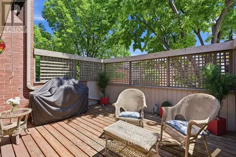 255 Bruyere Street Ottawa ON K1N 5E5